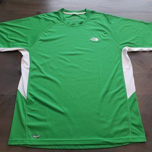 The North Face Mens Large Spell Out VaporWick Hiking Short Sleeve T-Shirt Green